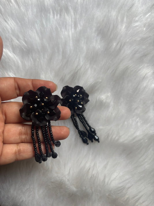 Traditional Earrings - Black
